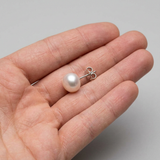 Puce d'oreilles en Or blanc - Perle de culture blanche 9-10 mm