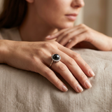 Bague FÉLICIA | Argent & Perle noire de Tahiti