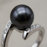 Bague LYSANDRA | Or Blanc & Perle de Culture Black Tahiti
