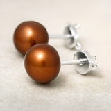Boucle d'Oreilles Bouton AYA | Or Blanc & Perles de Culture Chocolat
