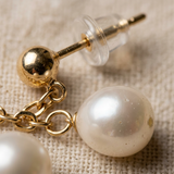Boucles d'oreilles pendantes LOLITA | Or Jaune & Perles Blanches