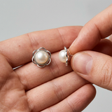 Boucles d'Oreilles Fleur NOHEA | Perles Blanches
