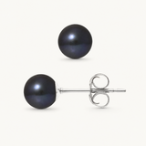 Boucles d'oreilles puces en argent 925 avec perles de culture noires de Tahiti 6/7mm.