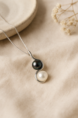 Collier Argent Toi & Moi en perle de Tahiti et perle d'eau douce