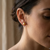 Boucle d'Oreilles Bouton AYA | Or Blanc & Perles de Culture Dorées