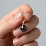 Boucles d'Oreilles TAHORA | Or Blanc & Perles de Culture Black Tahiti