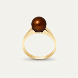 Bague or jaune 9 carats sertie d'une perle de culture chocolat ronde 8/9mm.
